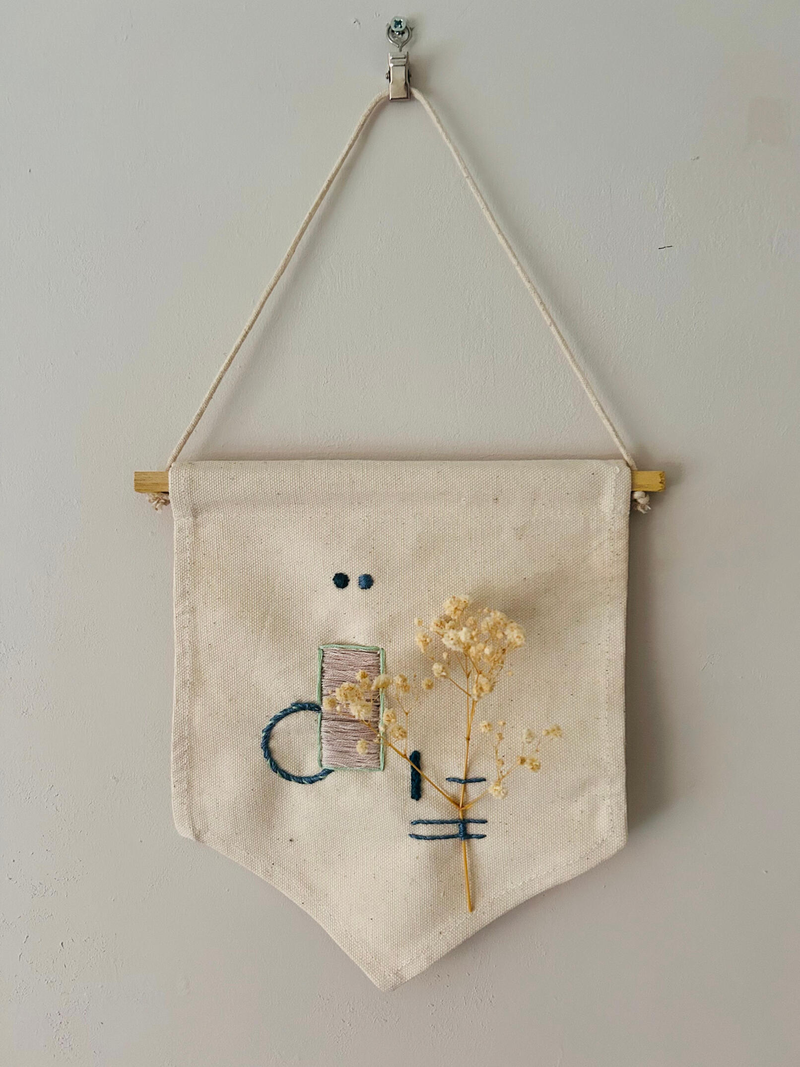 Embroidered flag 1